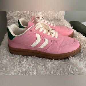 Nicole Miller Pink and Green Sneakers